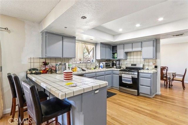 14057 Crow, Apple Valley, CA 92307