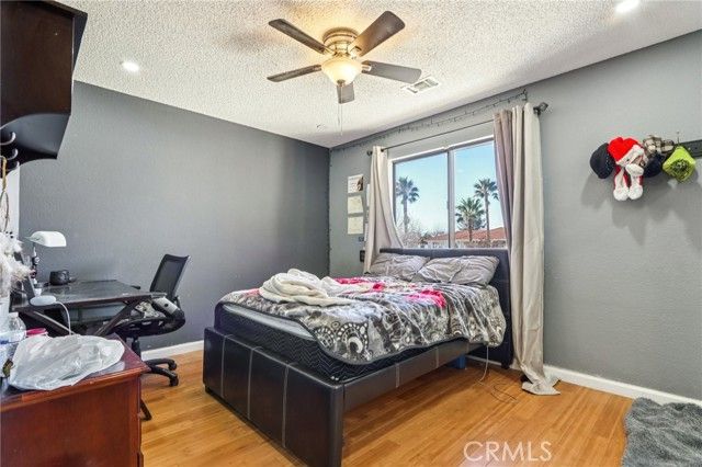 14057 Crow, Apple Valley, CA 92307