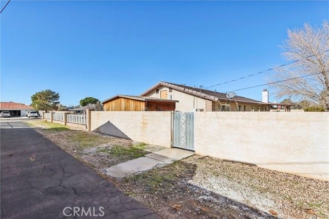 14057 Crow, Apple Valley, CA 92307