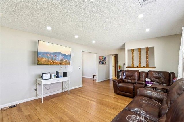 14057 Crow, Apple Valley, CA 92307