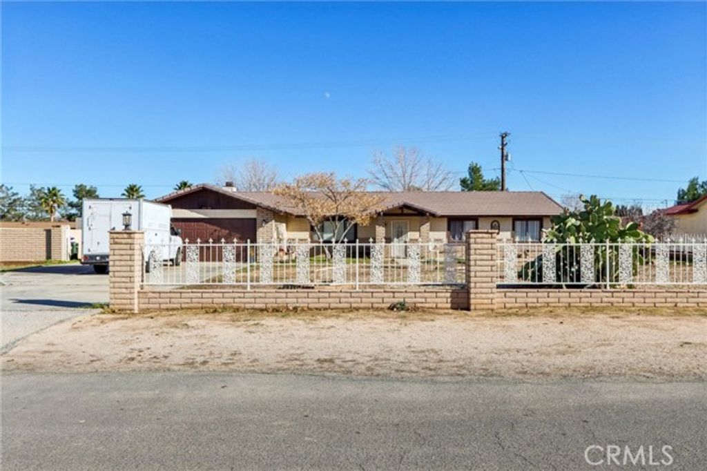 14057 Crow, Apple Valley, CA 92307