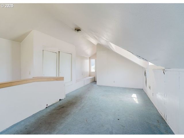 33425 TATE Rd, Creswell, OR 97426