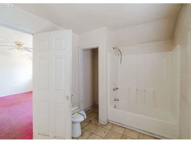 33425 TATE Rd, Creswell, OR 97426