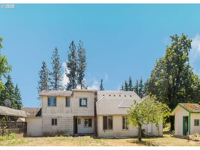 33425 TATE Rd, Creswell, OR 97426