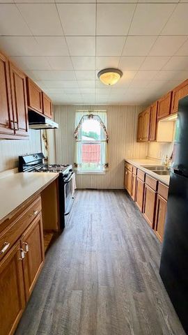 495 E John Street, Markesan, WI 53946