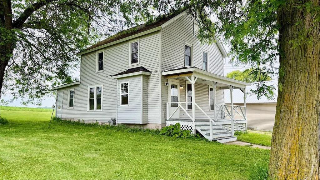 495 E John Street, Markesan, WI 53946