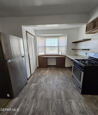 9147 Mt Etna Drive, El Paso, TX 79924