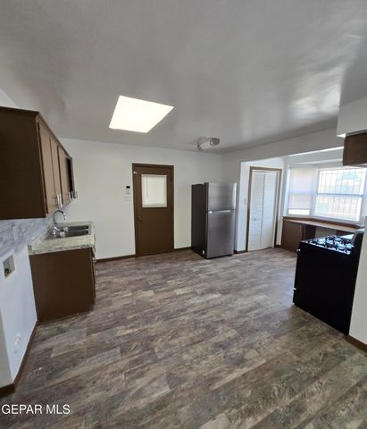 9147 Mt Etna Drive, El Paso, TX 79924