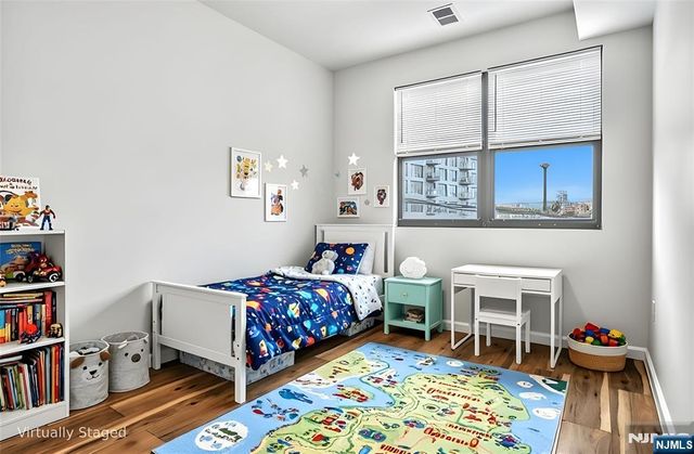 9017 Riverside Place House, North Bergen, NJ 07047