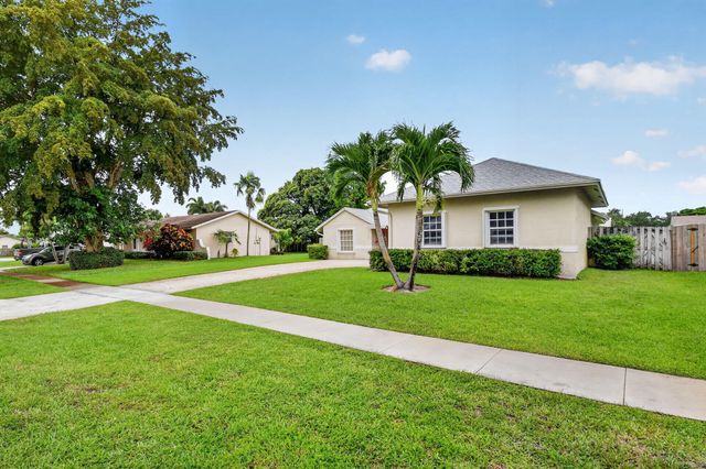 1163 Essex Drive, Wellington, FL 33414