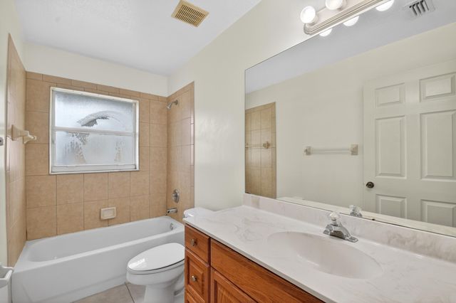 1163 Essex Drive, Wellington, FL 33414