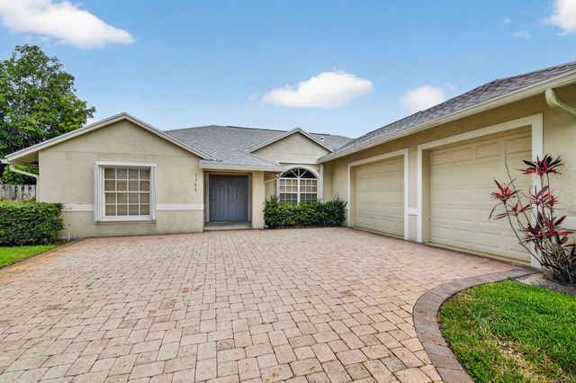 1163 Essex Drive, Wellington, FL 33414