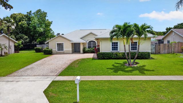 1163 Essex Drive, Wellington, FL 33414