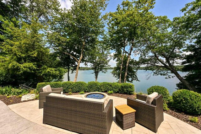 34436 Valley ROAD, Summit, WI 53066