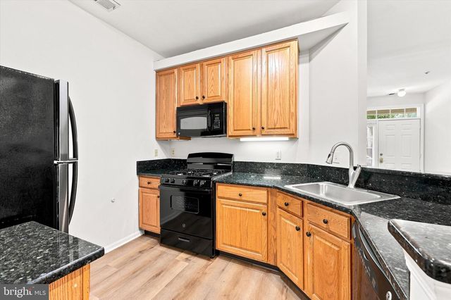 505 DRESHER WOODS DR, Dresher, PA 19025