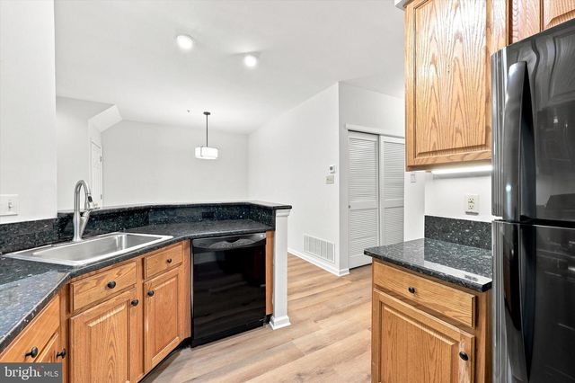 505 DRESHER WOODS DR, Dresher, PA 19025