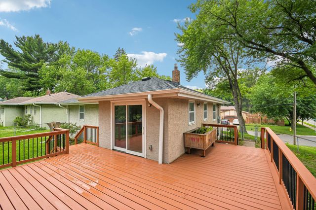 2154 William Street, Roseville, MN 55113