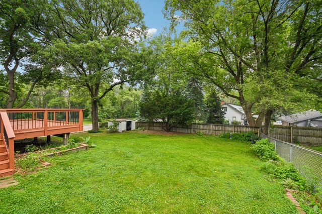 2154 William Street, Roseville, MN 55113