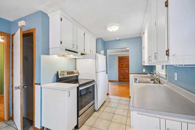 2154 William Street, Roseville, MN 55113