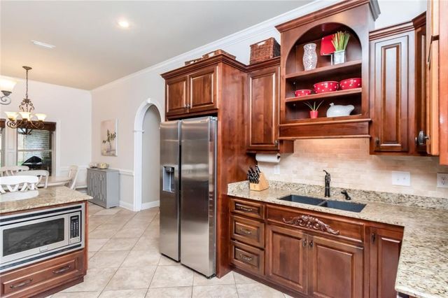 312 Springhill Woods Drive E, Mobile, AL 36608