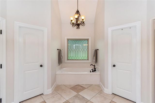 312 Springhill Woods Drive E, Mobile, AL 36608