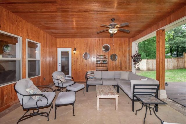 312 Springhill Woods Drive E, Mobile, AL 36608