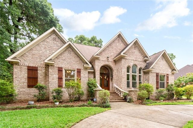 312 Springhill Woods Drive E, Mobile, AL 36608