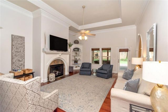 312 Springhill Woods Drive E, Mobile, AL 36608