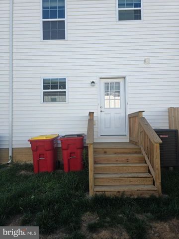 14 SNOWDROP CT, Kearneysville, WV 25430