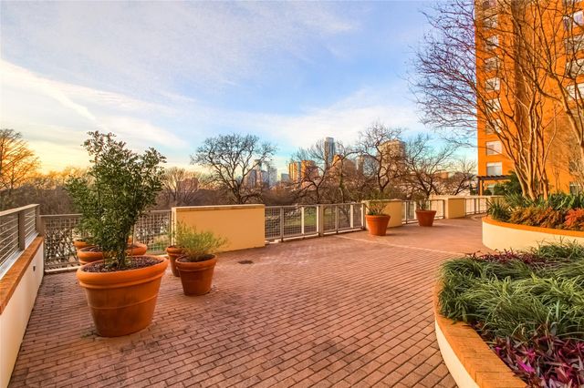 54 Rainey ST 1109, Austin, TX 78701