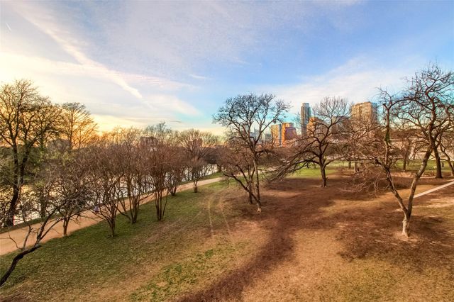 54 Rainey ST 1109, Austin, TX 78701