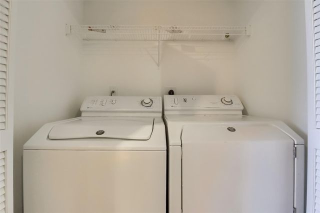 54 Rainey ST 1109, Austin, TX 78701