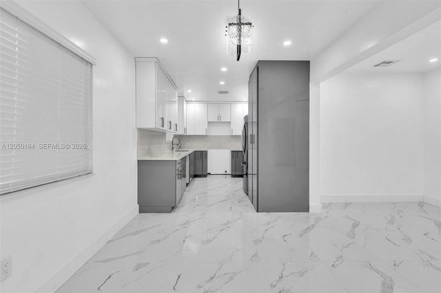 5850 NE 3rd Ave 1, Miami, FL 33137
