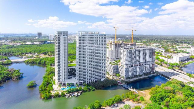 16385 Biscayne Blvd 405, North Miami Beach, FL 33160