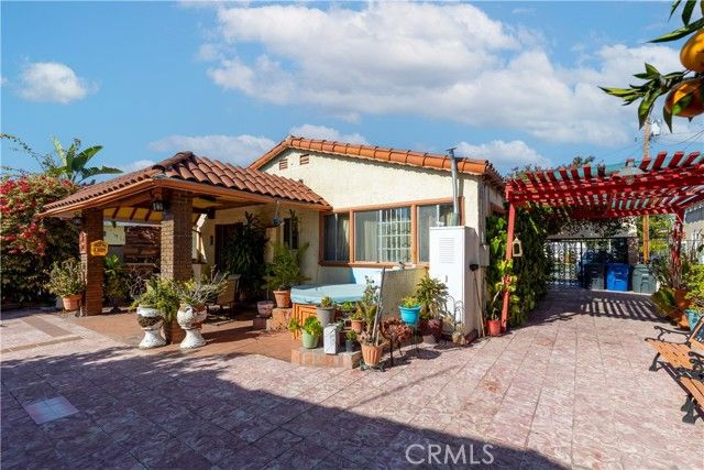 3366 Flower Street, Huntington Park, CA 90255