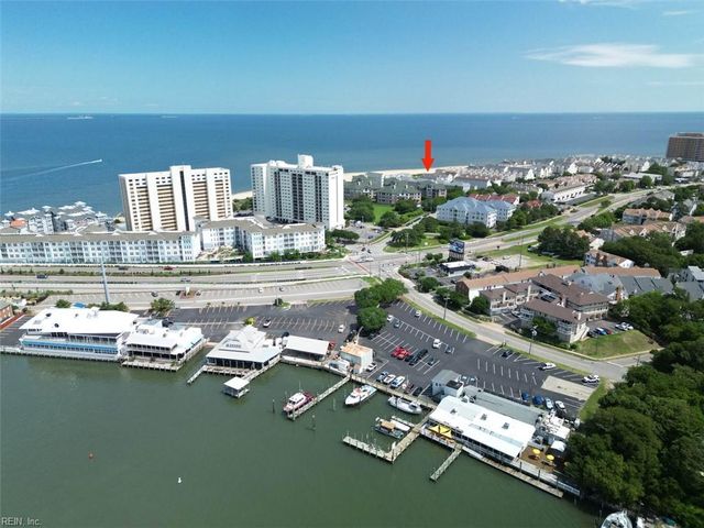 2304 Poseidon CT, Virginia Beach, VA 23451