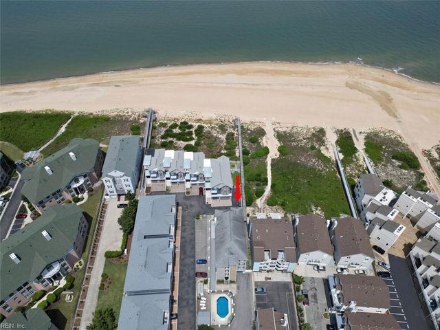 2304 Poseidon CT, Virginia Beach, VA 23451