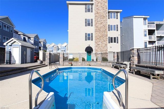 2304 Poseidon CT, Virginia Beach, VA 23451