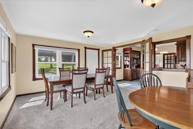 2458 S Madison Road, Beloit, WI 53511