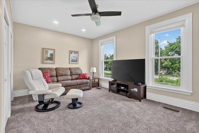 2458 S Madison Road, Beloit, WI 53511