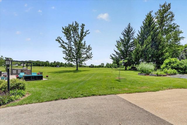 2458 S Madison Road, Beloit, WI 53511
