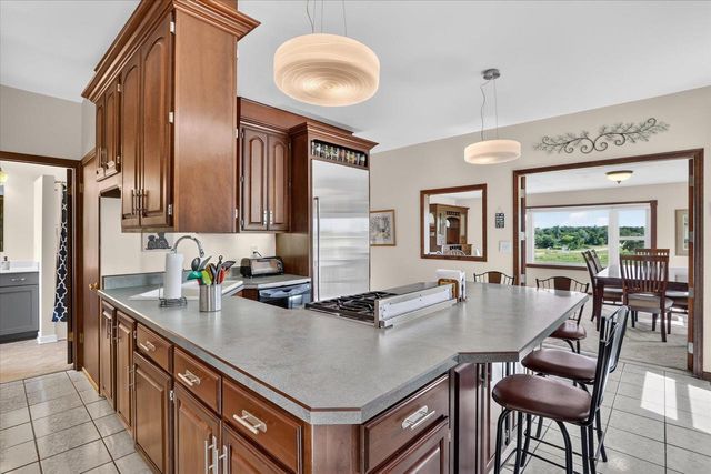 2458 S Madison Road, Beloit, WI 53511