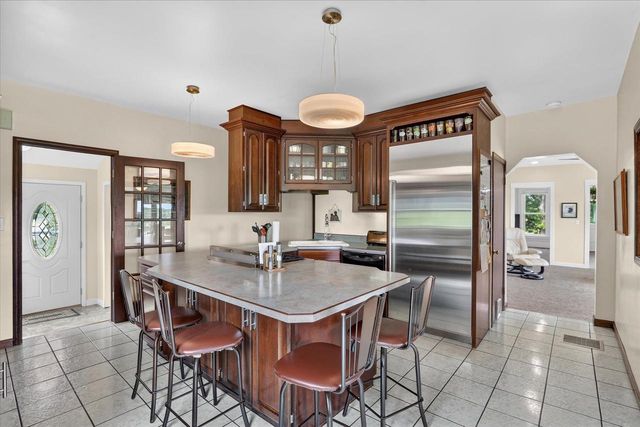 2458 S Madison Road, Beloit, WI 53511