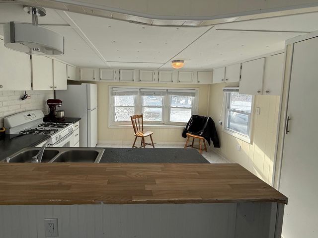 33 Rhodeside Acres, Georgia, VT 05478