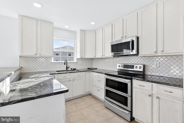 268 KENTSHIRE DRIVE, Lancaster, PA 17603