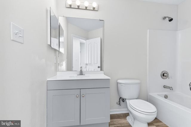 268 KENTSHIRE DRIVE, Lancaster, PA 17603