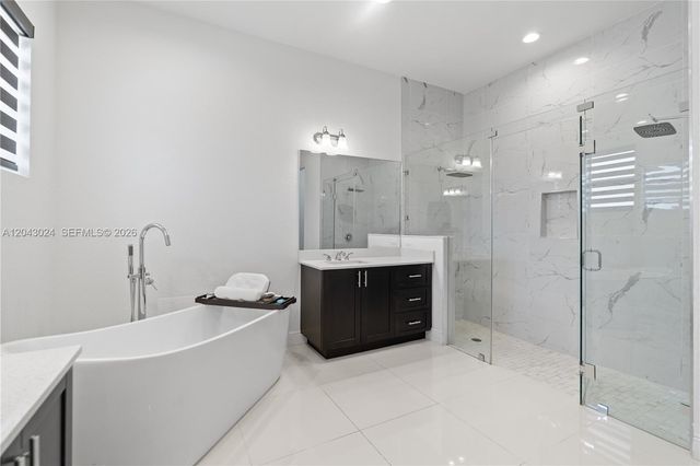 21365 SW 177th Ct, Miami, FL 33187