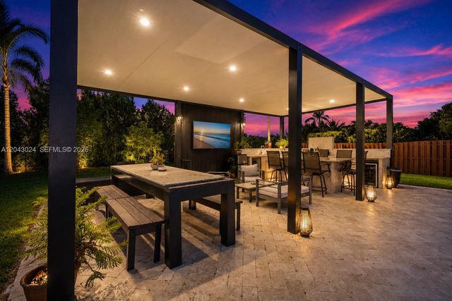21365 SW 177th Ct, Miami, FL 33187
