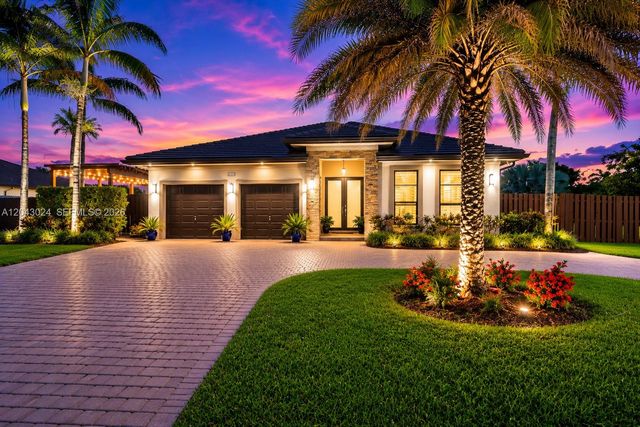 21365 SW 177th Ct, Miami, FL 33187