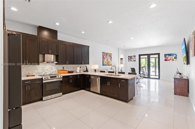 21365 SW 177th Ct, Miami, FL 33187